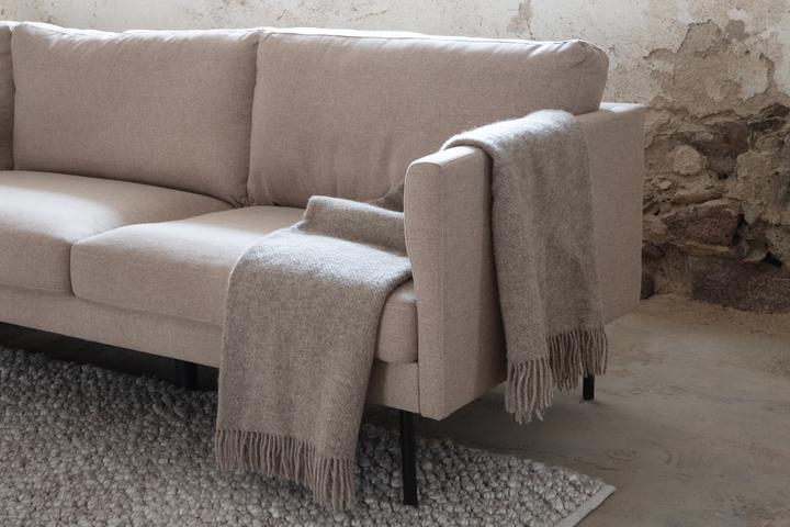 Actual product image Venture Home Zoom (3-seater)