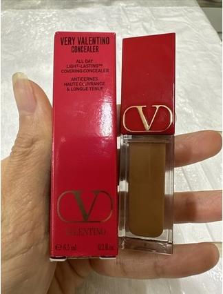 Immagine prodotto Valentino Very Concealer Dr2 Deep Rose 0.2 Oz (DR2 Rosa intenso)