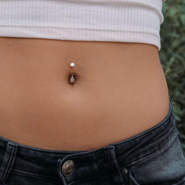 Produktbild Bijouteria Bauchpiercing (Zirkonia, Chirurgenstahl 316L, PVD Beschichtung (goldfarbig))