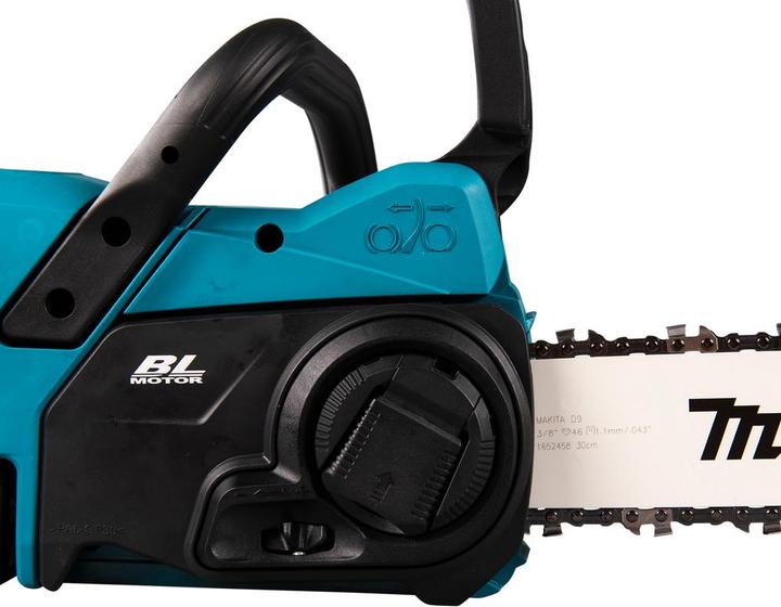 Actual product image Makita DUC307ZX2 (Battery chain saw)