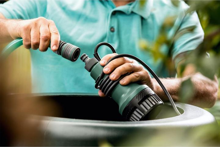Produktbild Bosch Home & Garden GardenPump 18V-2000 (Regenfasspumpe)