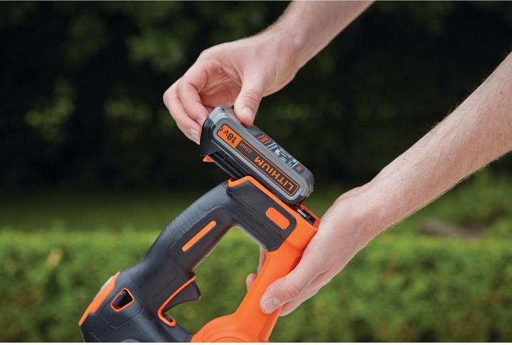 Productafbeelding Black & Decker Powercommand 2.0ah (Draadloze heggenschaar)