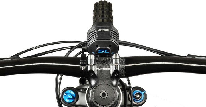 Produktbild Lupine SL AF 4 StVZO Frontlicht 3,5Ah SmartCore Akku Lenkerhalter Ø31,8mm Wiesel (1300 lm)