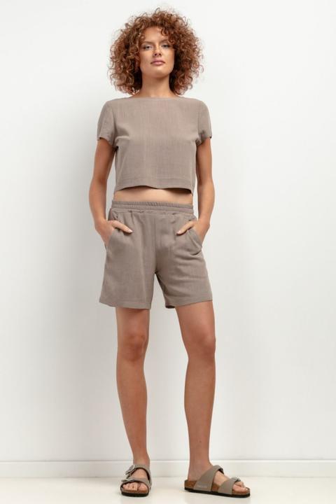 Actual product image Tessita Shorts model (L)
