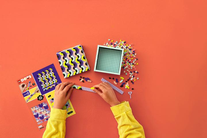 Produktbild LEGO Grosse Box (41960, LEGO Dots)