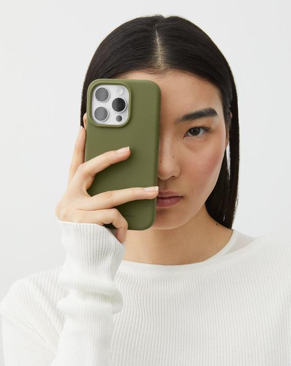 Actual product image iDeal Of Sweden Designer Magsafe Silicone Cover Khaki (Apple iPhone 14 Pro Max)