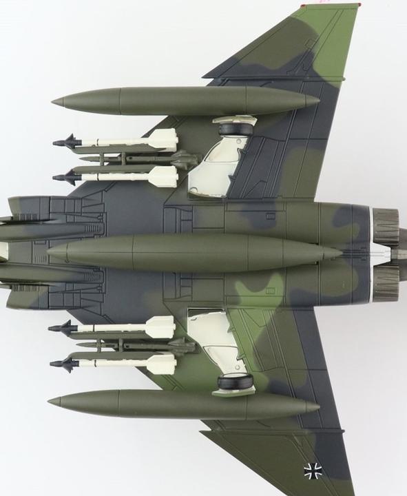 Image du produit Hobby Master RF-4E Phantom Norm 83A, 35+67 AufklG 52, Deutsche Luftwaffe, Leck 1992 1:72 HA19050.