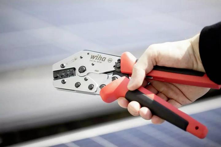 Produktbild Wiha 45796 Crimpzange 1 Stück Photovoltaik-Verbinder, Solar-Steckverbinder 2.5 bis 6mm² (250 mm)