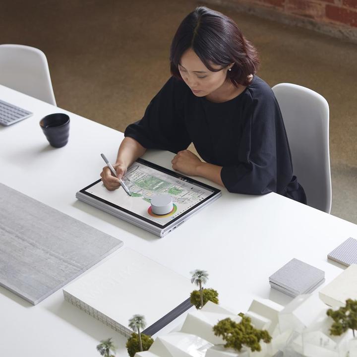 Actual product image Microsoft Surface Book 2 (13.50", 256 GB, 8 GB, DE, Intel Core i7-8650U)