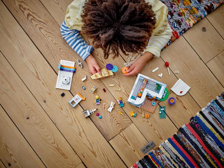 Actual product image LEGO Ice cream parlour (60363, LEGO City)