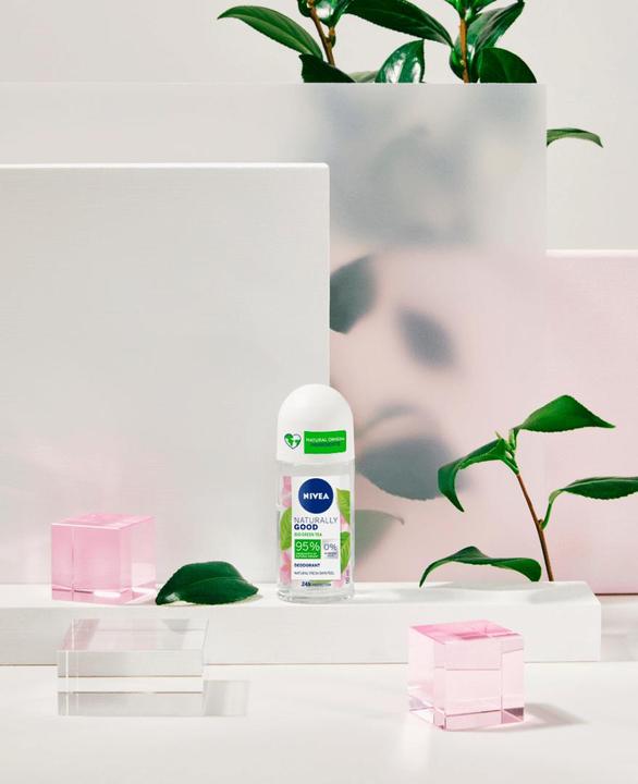 Produktbild NIVEA Naturally Good (Roll-on, 50 ml)