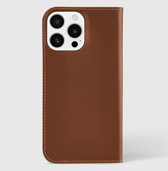 Actual product image Coach Leather Folio (Apple iPhone 16 Pro Max)