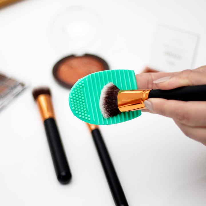 Actual product image Intirilife Make up Pinsel Reiniger