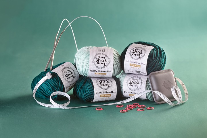 Actual product image Merry Knitmas