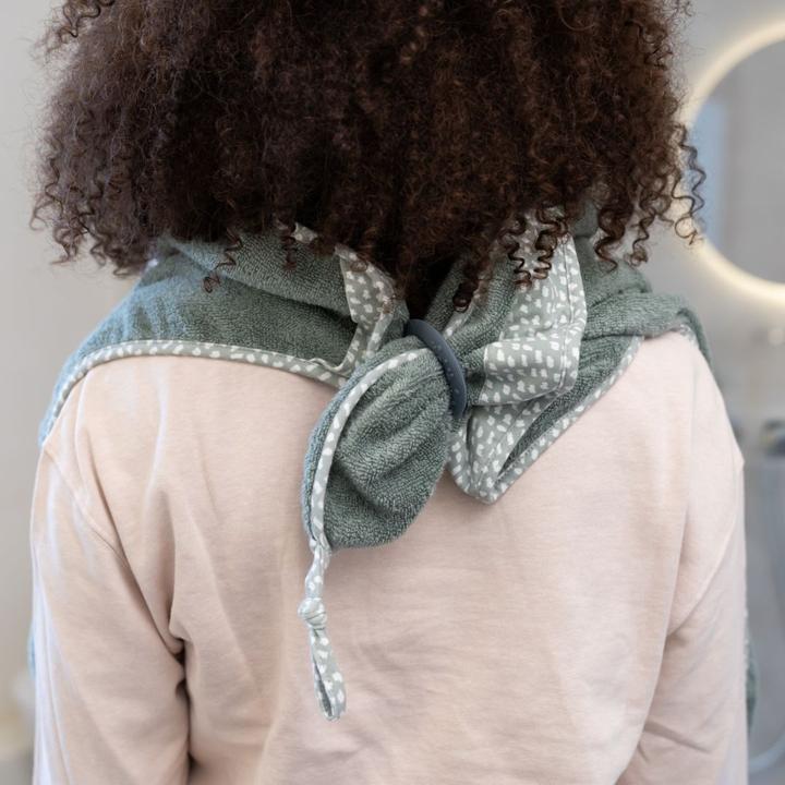 Image du produit Doomoo Dry'n Play baby towel with teething ring, green