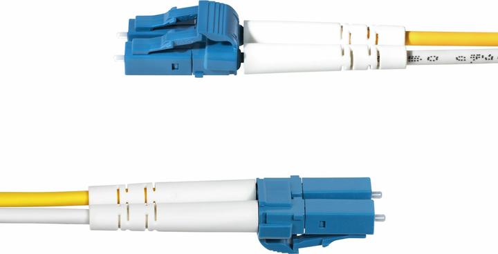 Produktbild StarTech com 15 Meter LWL Patchkabel LC LC (UPC) Singlemode OS2 Duplex, 9/125µm, 10Gbit, Biegeunempf (15 m)