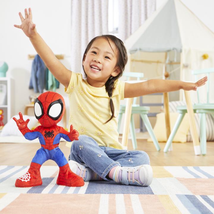 Actual product image Hasbro Spidey and His Amazing Dance 'N Crawl (33 cm)