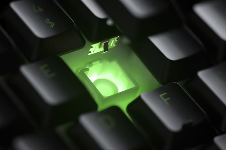 Produktbild Razer Ornata V2 (US, Kabelgebunden)