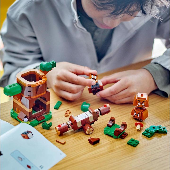 Actual product image LEGO Gumba playground (71433, LEGO Super Mario)