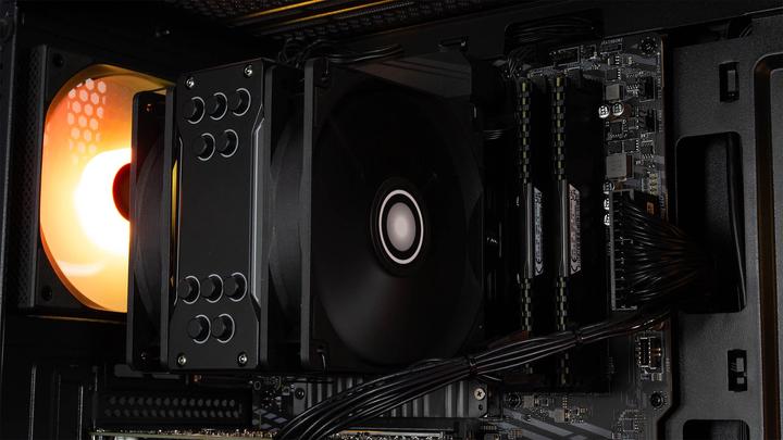 Image du produit Captiva R86-556 de jeu avancé (AMD Ryzen 7 5700, 32 Go, 1000 Go, GeForce RTX 4060 Ti)