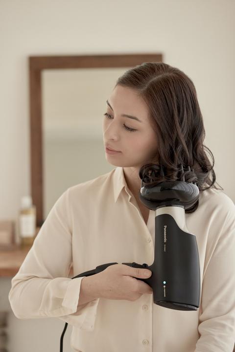 Immagine prodotto Panasonic Plaukų džiovintuvas PNEHNA67K825