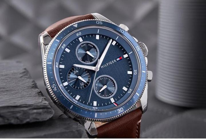 Actual product image Tommy Hilfiger Parker (Analogue wristwatch, 44 mm)