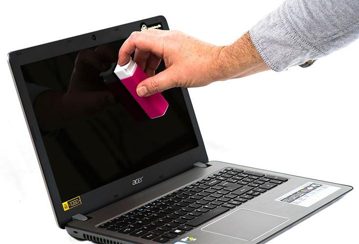 Actual product image cyoo Splash Antibacterial Screen Cleaner