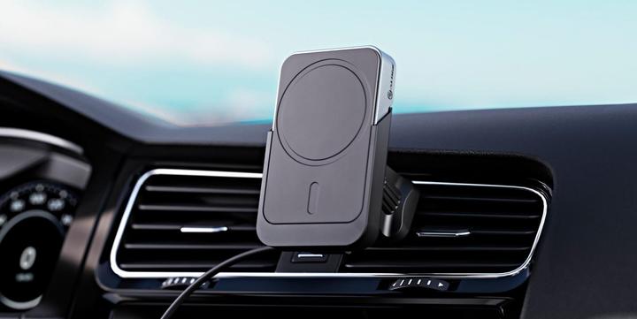 Actual product image Alogic Matrix+ Wireless 3-in-1 charging station MagSafe + Vent Mount (18 W)