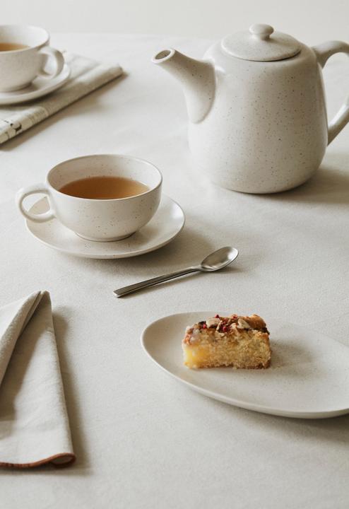 Actual product image Broste Copenhagen Nordic Vanilla breakfast set for two (6 pcs.)
