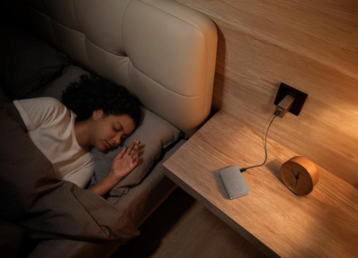 Actual product image EcoFlow RAPID Magnetic Powerbank silver 5,000mAh (5000 mAh, 30 W, 19.34 Wh)