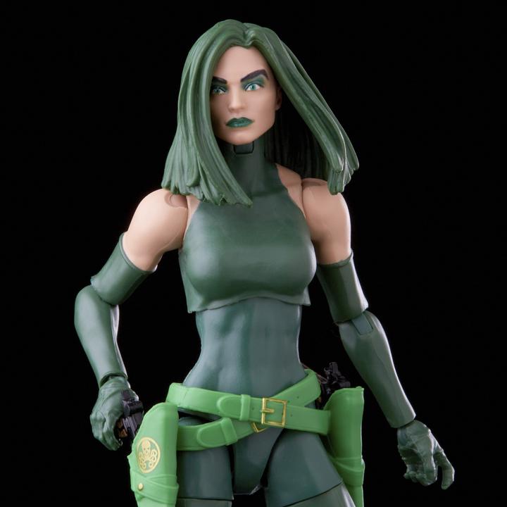 Actual product image Hasbro Legends Series Madame Hydra, 15 cm tall action figure to collect, 4 accessories