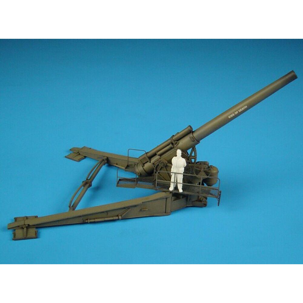 Hauler M1 240mm howitzer IN FIRE POSITION