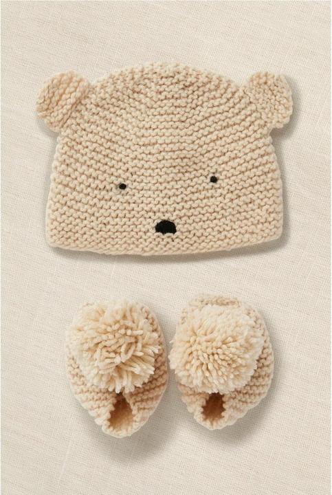 Actual product image DMC Gift of Stitch knitting set teddy hat & shoes