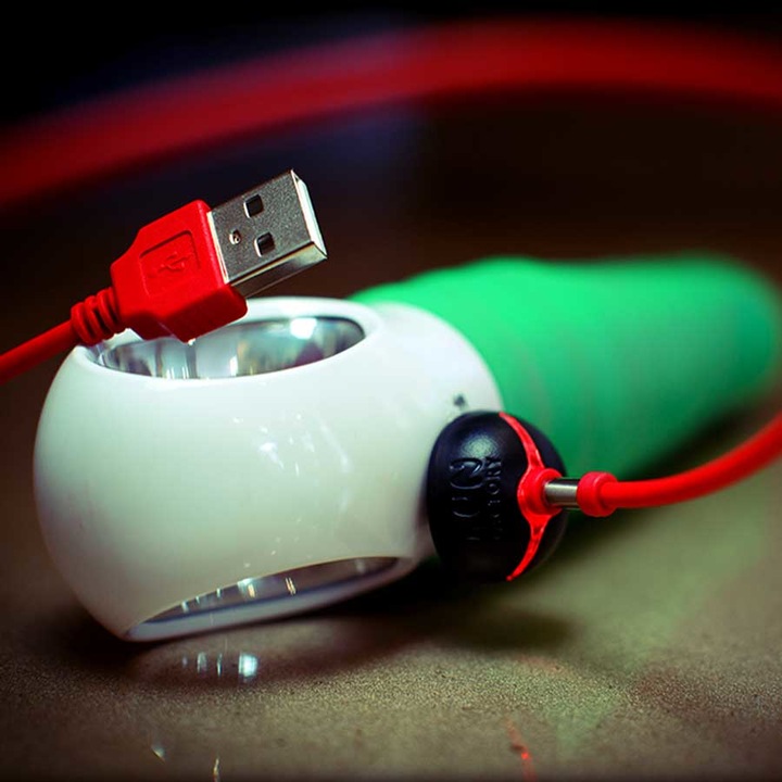 Actual product image Fun Factory USB Magnetic Charger