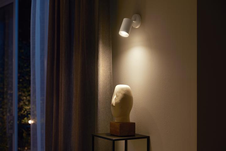 Actual product image Philips Hue Fugato Base BT (350 lm, GU10)