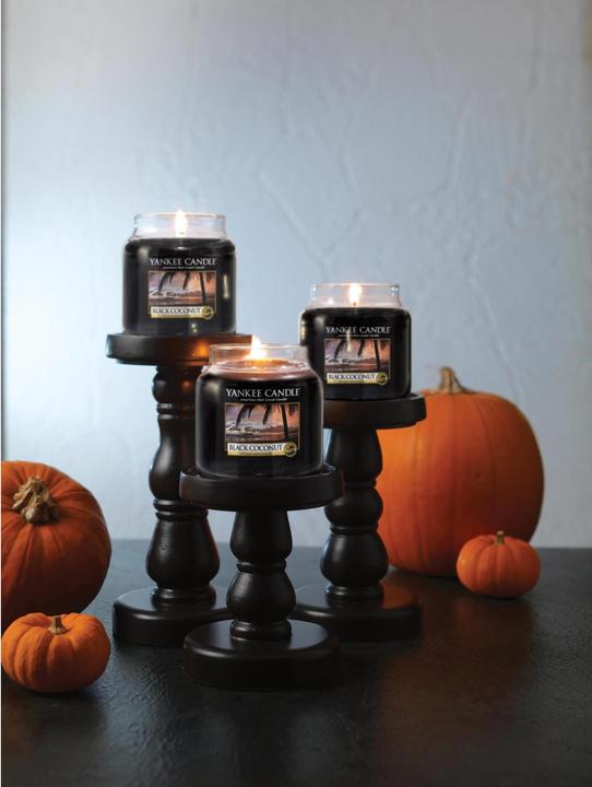 Actual product image Yankee Candle Black Coconut (411 g)
