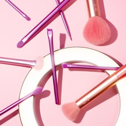 Actual product image Real Techniques Insta Artist (Foundation)