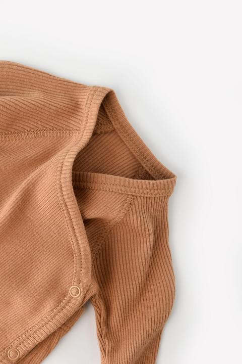 Produktbild BabyCosy 4 Stk Set. Hose. T-shirt. Mütze. Fausthandschuhe (68)