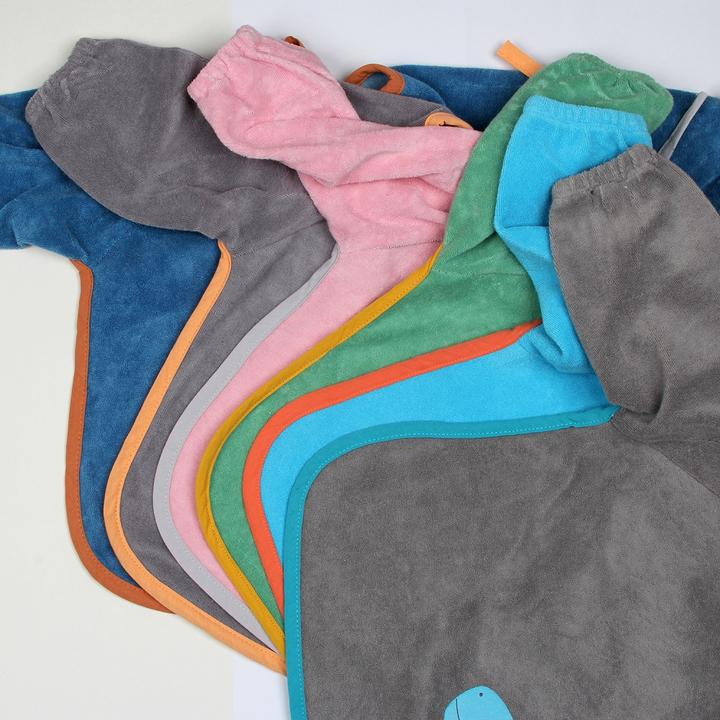 Produktbild Schlummersack Lätzchen mit Ärmeln wasserfest (6 Monate)