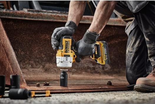 Image du produit DeWalt Visseuse à choc sans fil, 18 Volts / 5 Ah (Fonctionnement sur batterie)