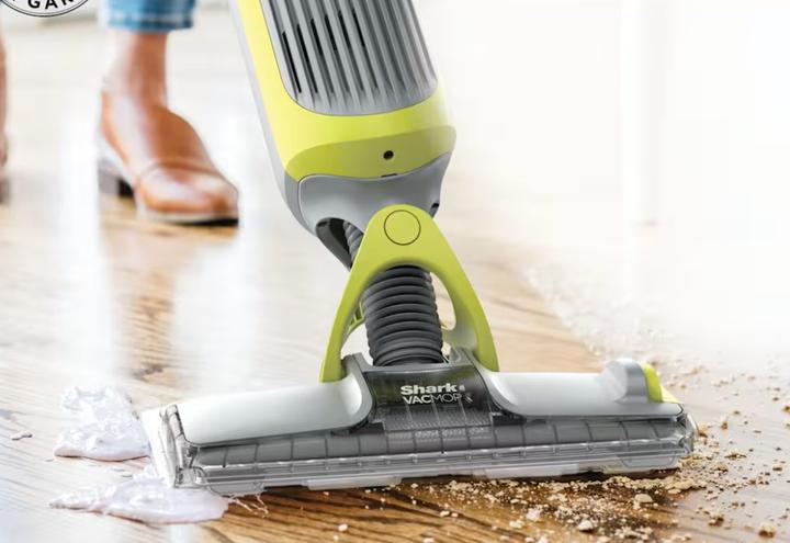 Produktbild Shark VM200CH VacMop (Saugen + Wischen)