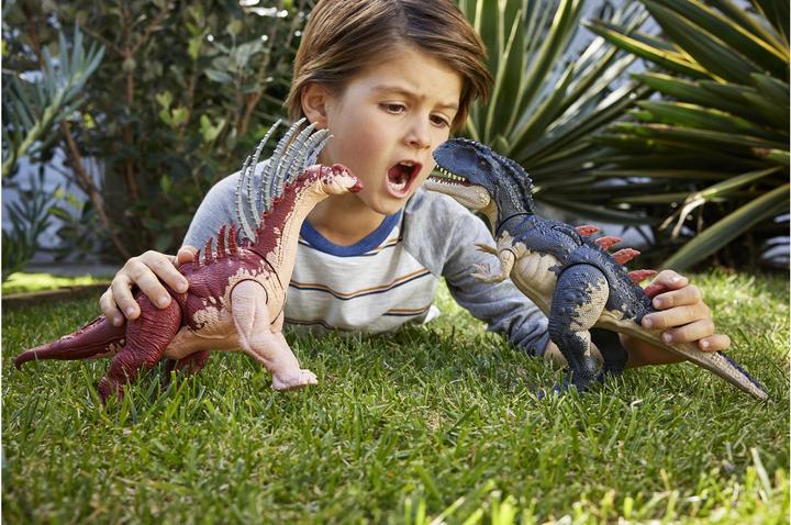 Actual product image Jurassic World Gigantic Trackers - Bajadasaurus