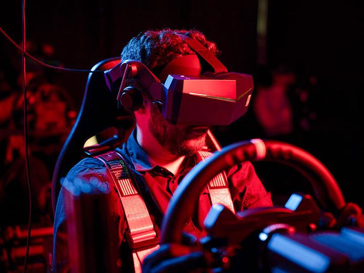 Actual product image Smartbox 30 minutes in the racing simulator in Zurich for 2 people (2 Persons)