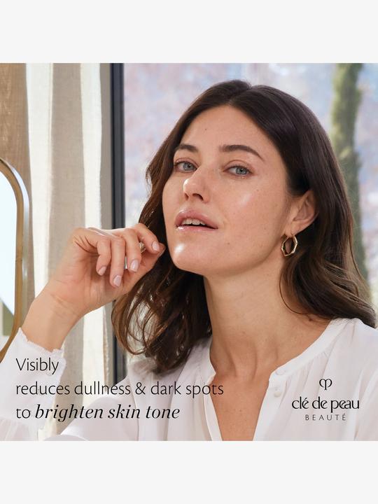 Produktbild Clé de Peau Beauté Brightening Enhancer Veil (30 ml, SPF 30)