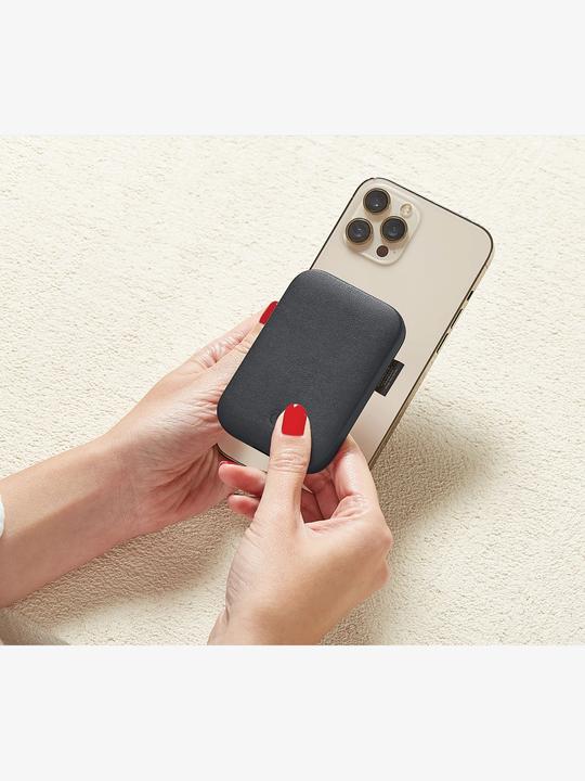 Actual product image Lexon Softpower MagSafe Power Bank (3000 mAh)