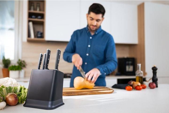 Actual product image Tefal EverSharp Pro 5-teiliges Messer-Set mit selbstschärfendem Messerblock