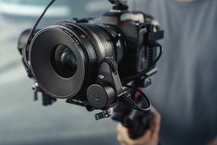 Productafbeelding DJI RS 3 Pro Combo (Reflexcamera met één lens, Camera met verwisselbare lens, 4.50 kg)