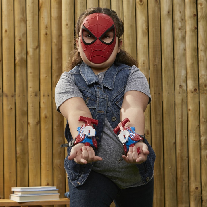 Actual product image Hasbro Spider-Man Web Slinging Armour Set