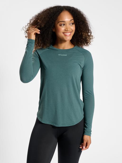 Actual product image hummel Mt Vanja T-Shirt L/S (XS)