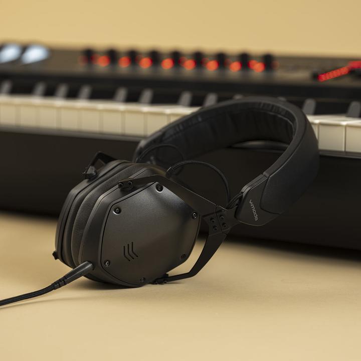 Actual product image V-Moda Crossfade M-200 (No noise cancellation, Cable)